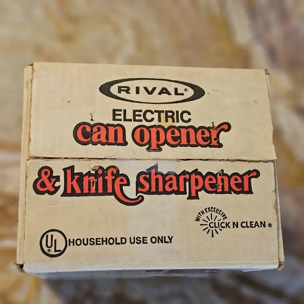 CLASSIC RIVAL AUTOMATIC can opener and knife sharpener